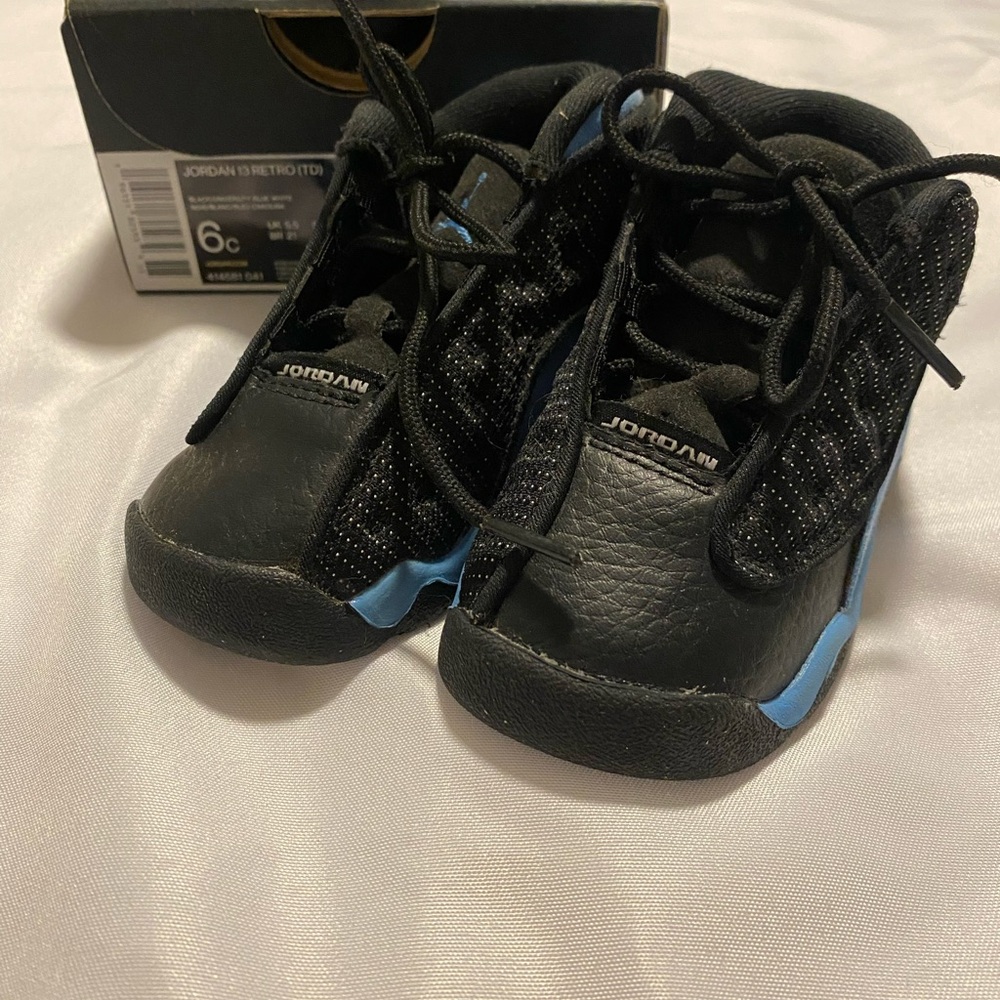 Jordan 13 Retro in Black and Blue
